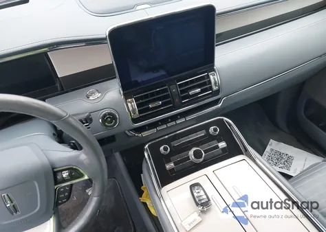 2020 Lincoln Navigator Black Label z USA, uszkodzony, nr VIN 5LMJJ2TT0LEL08370